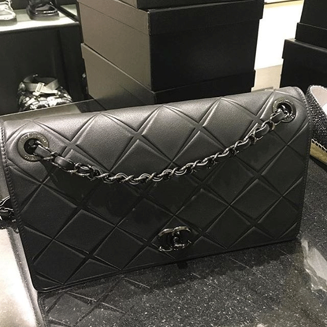 A-Closer-Look-Chanel-Medium-Propellor -Flap-Bag