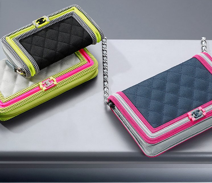 Chanel-Fabric-Zipped-Wallets-4
