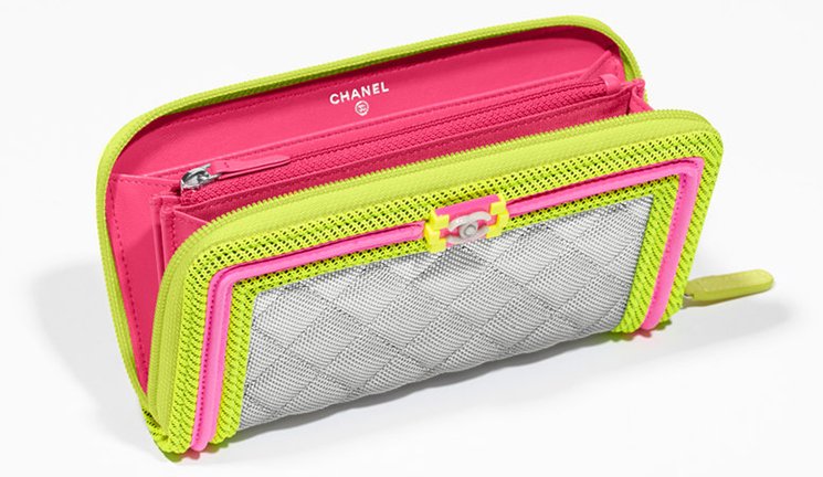 Chanel-Fabric-Zipped-Wallets-7