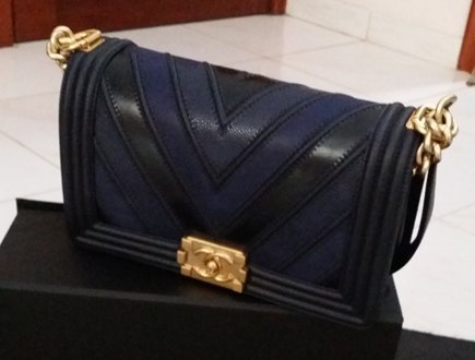 Shopping With Moon Boy Chanel Chevron Flap Bag in Navy Blue thumb