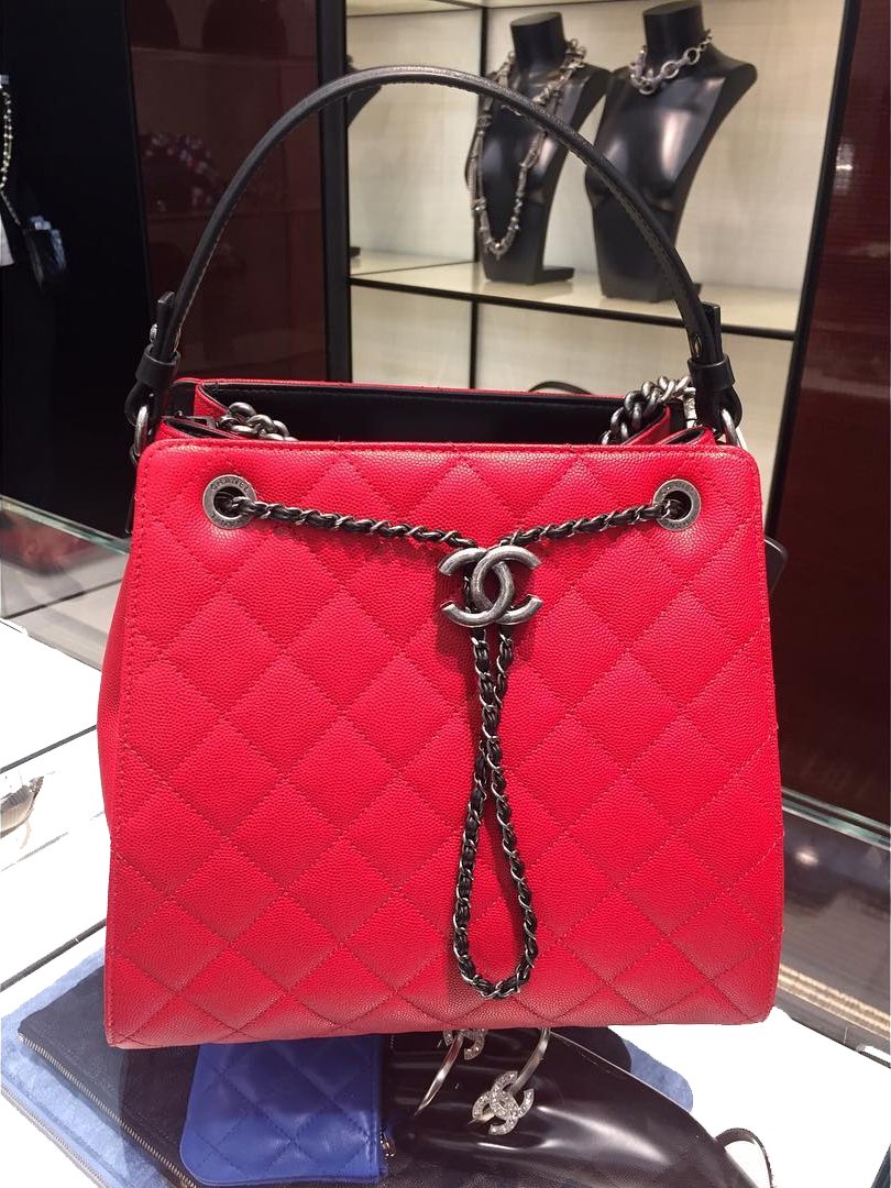 A Closer Look: Chanel CC Bucket Bag