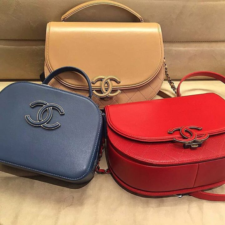 A Closer Look: Chanel Coco Curve Vanity Case Bag | Bragmybag