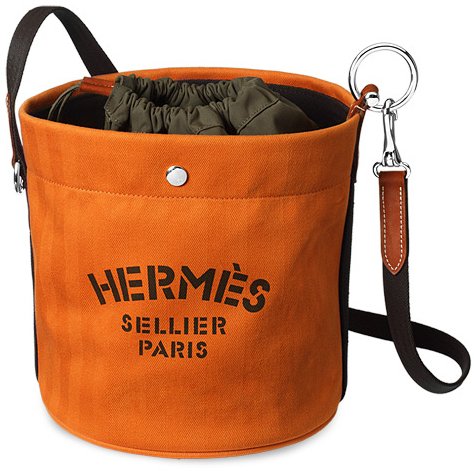 Hermes-Grooming-Bag-5