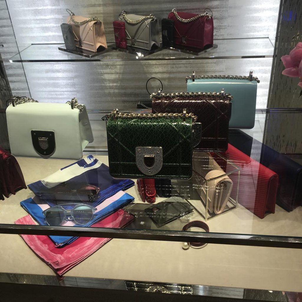 A Closer Look: Diorama Club Bag | Bragmybag