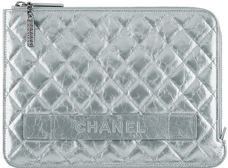 Chanel-Metallic-Crackled-Pouches-2