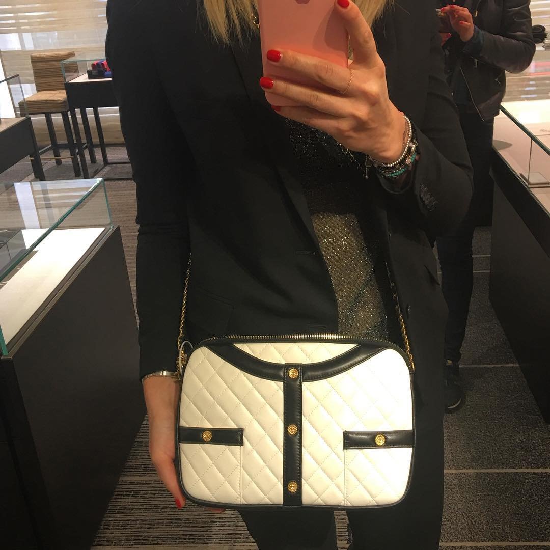 a-closer-look-chanel-small-girl-chanel-shoulder-bag