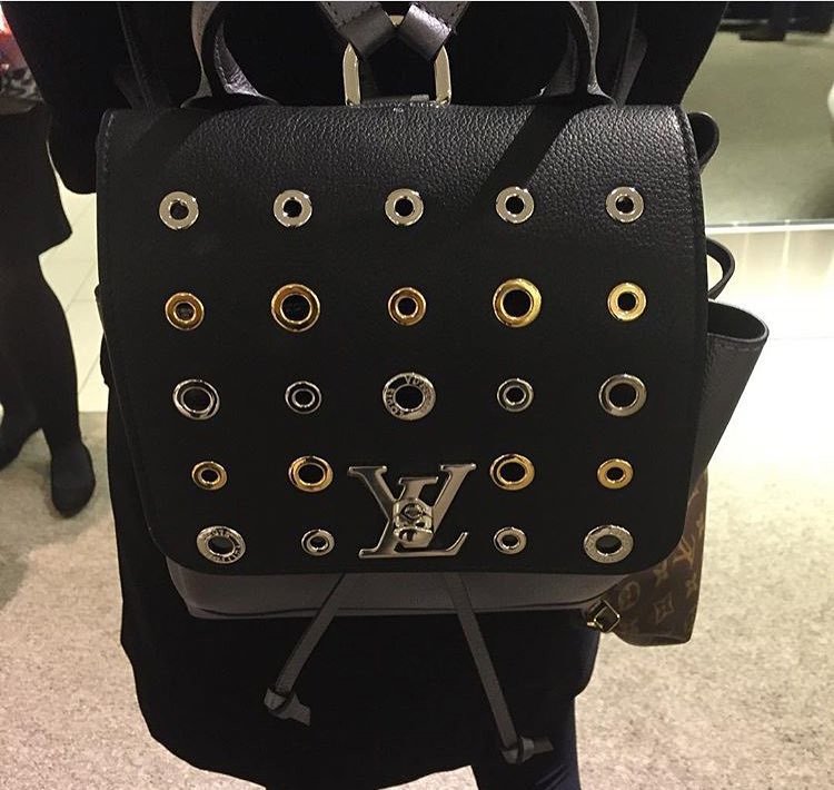 Louis Vuitton 2016 Black Leather Lockme II BB Crossbody Bag at