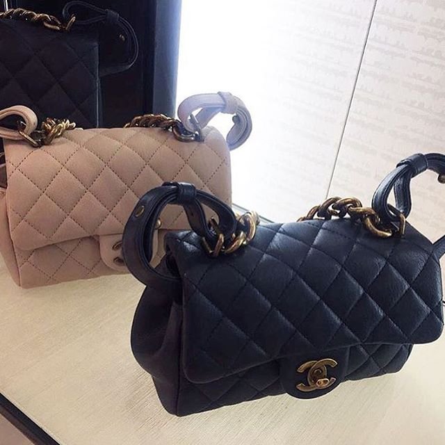 chanel-quilted-flap-bag-with-boyish-chain