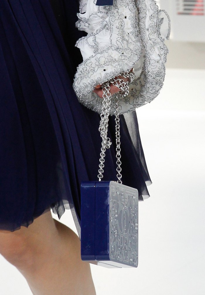 chanel-spring-2016-runway-bag-collection-25
