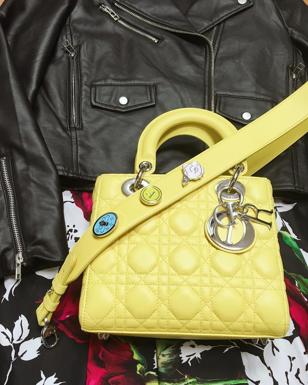 a-closer-look-my-lady-dior-bag-and-lucky-badges-8