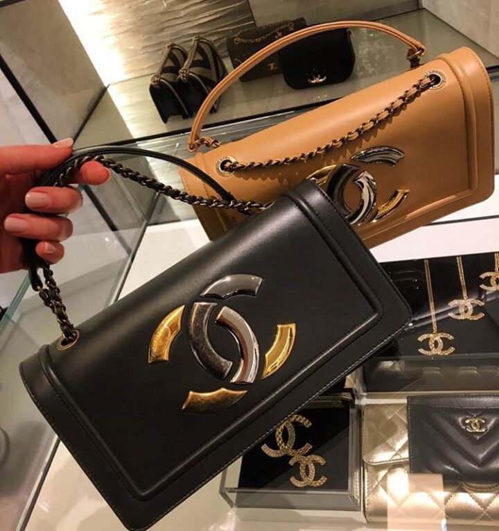 Chanel Smooth Large CC Shoulder Bag | Bragmybag