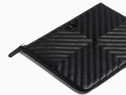 Chanel Double Chevron Quilted Reissue 2.55 O Case thumb