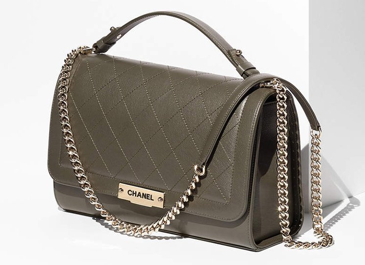 Chanel-Click-Label-Shoulder-Bag-7