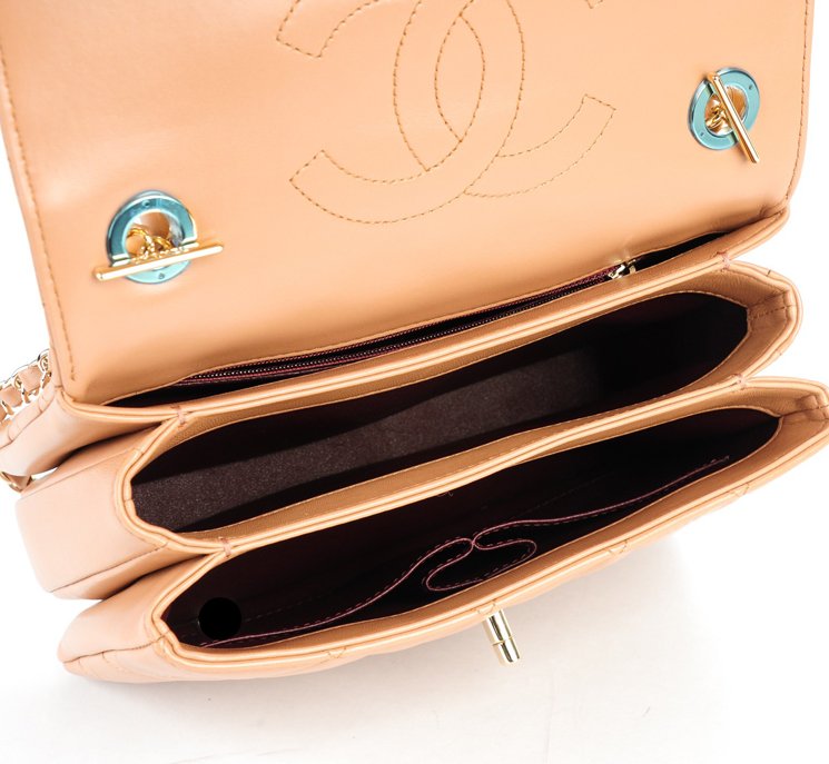Chanel-Trendy-CC-Top-Handle-Bag-Interior