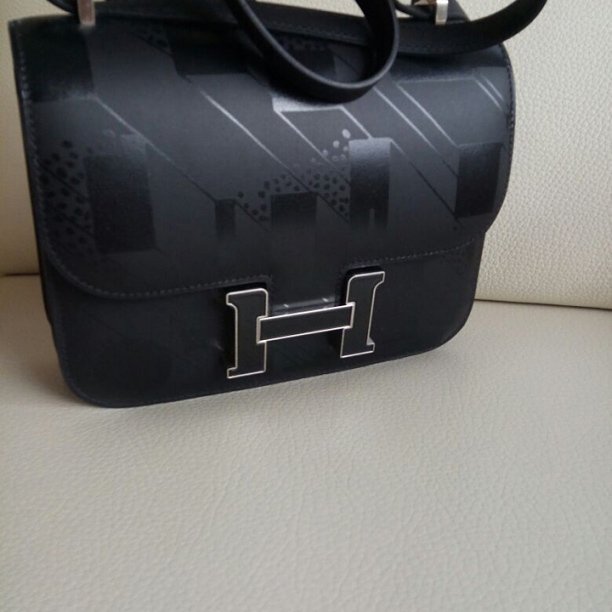 Hermes-Noir-Enamel-Constance-Bag-2