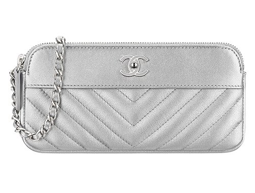 Chanel Smooth Chevron Clutch with chain thumb