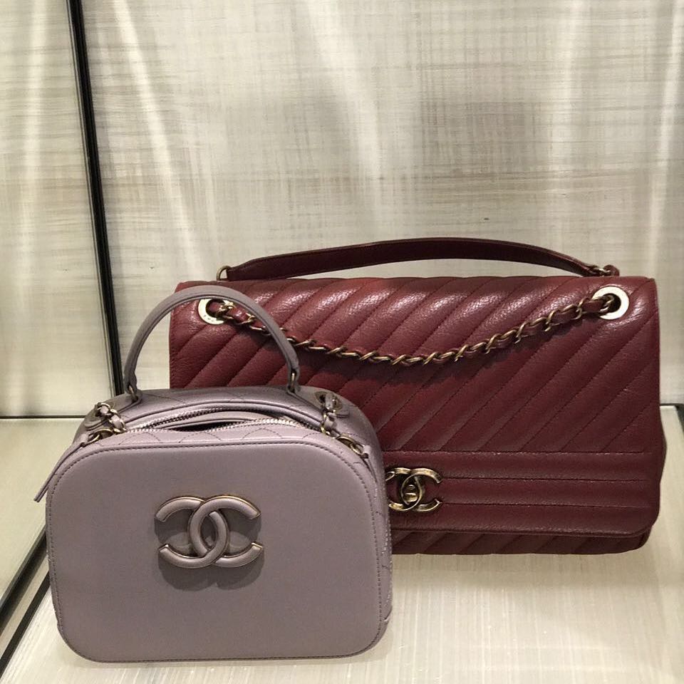 Chanel-Coco-Curve-Vanity-Bag-6