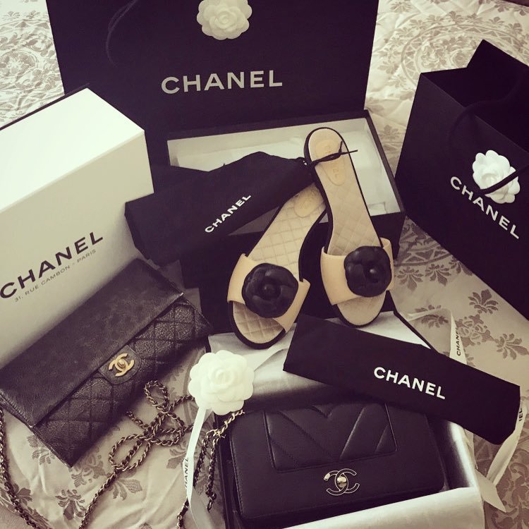 Chanel-Mademoiselle-Vintage-Chevron-Bag-4