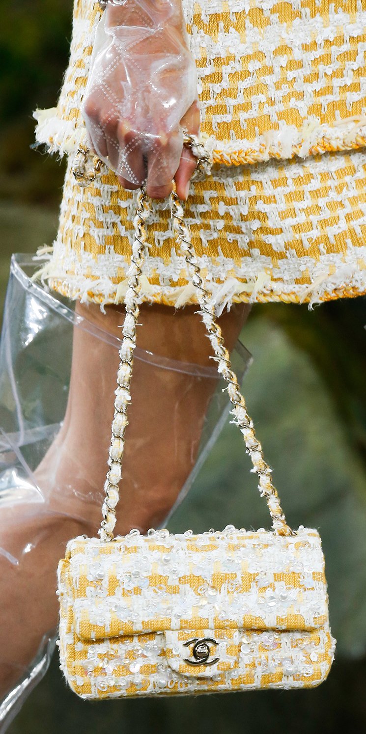 Chanel-Spring-Summer-2018-Runway-Bag-Collection-15
