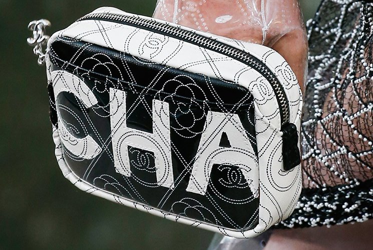 Chanel-Spring-Summer-2018-Runway-Bag-Collection-27
