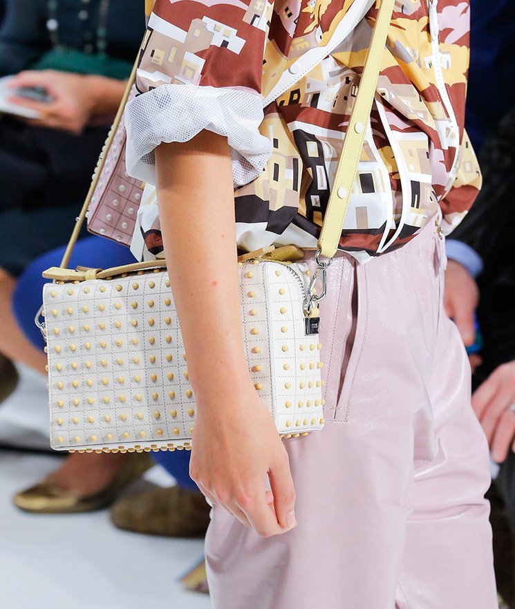 Tods-Spring-Summer-2018-Runway-Bag-Collection-23