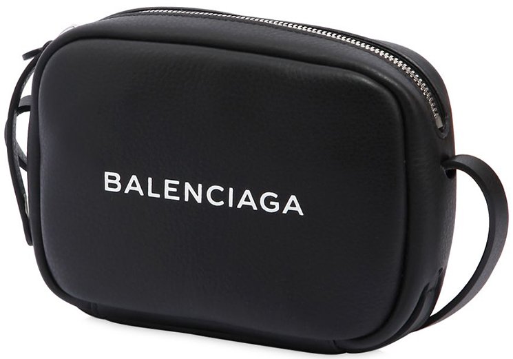balenciaga everyday small camera bag