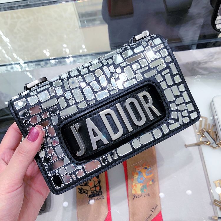 J’Adior-Mosaic-Of-Mirrors-Bag-10