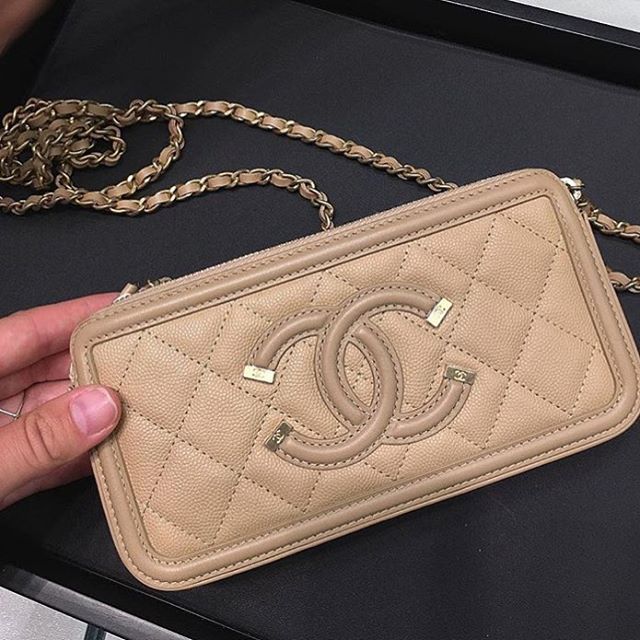 Chanel CC Filigree small Clutch With Chain