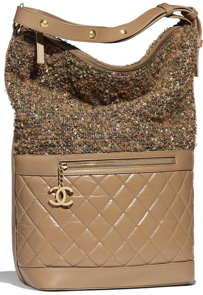 Chanel Casual Style Hobo Bag 4