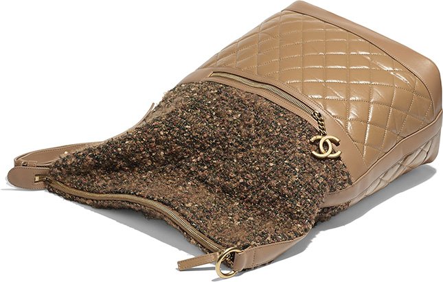 Chanel Casual Style Hobo Bag 6