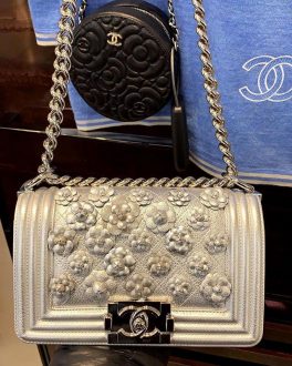 Chanel Boy Camellia On Quilt Bag | Bragmybag