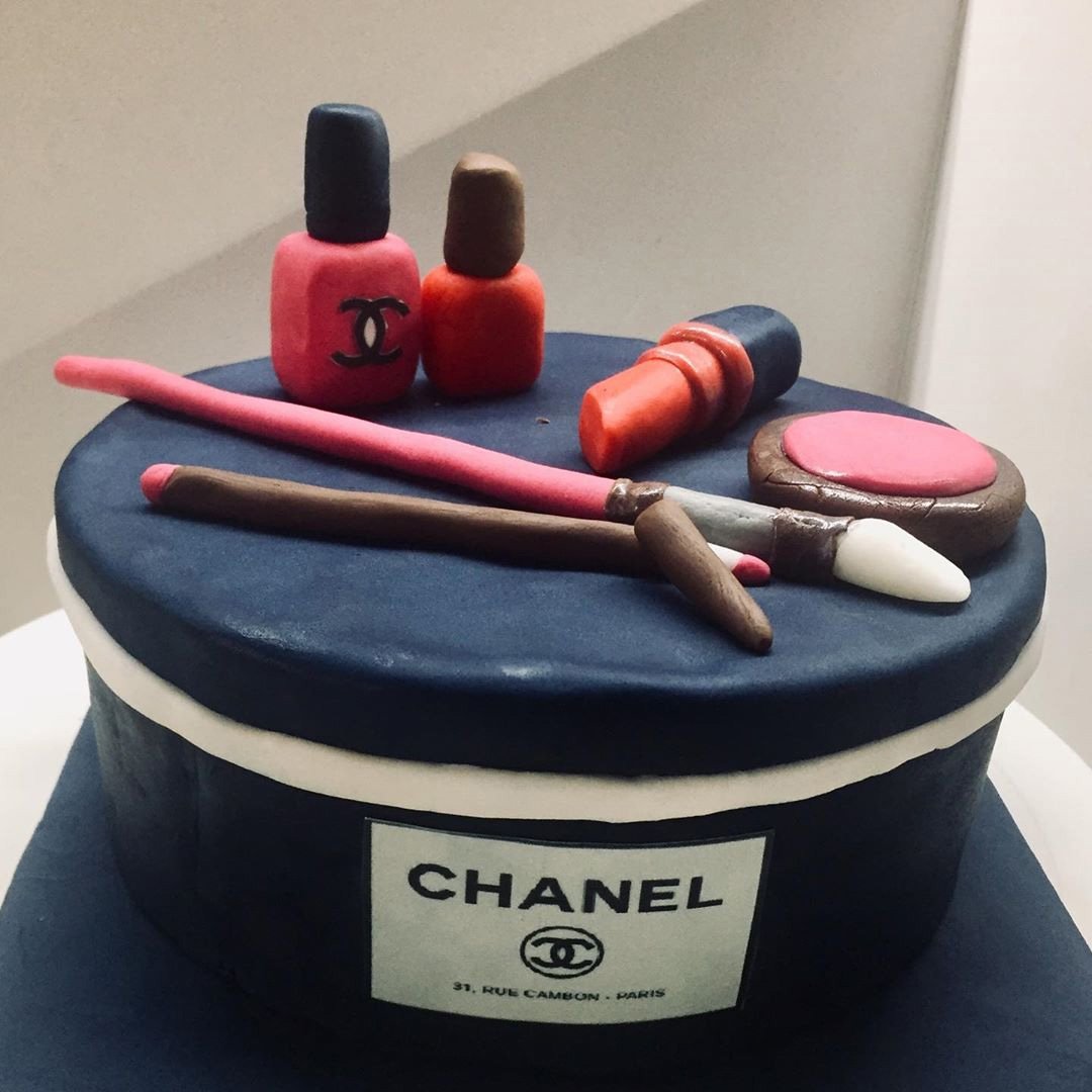 Most Delicious Chanel Purse Cakes And How To Make it