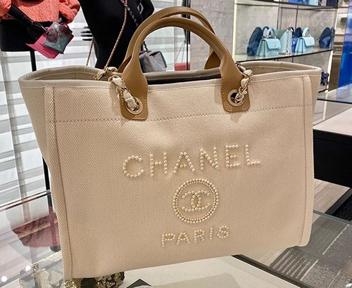 Chanel Pearl Logo Deauville Bag thumb
