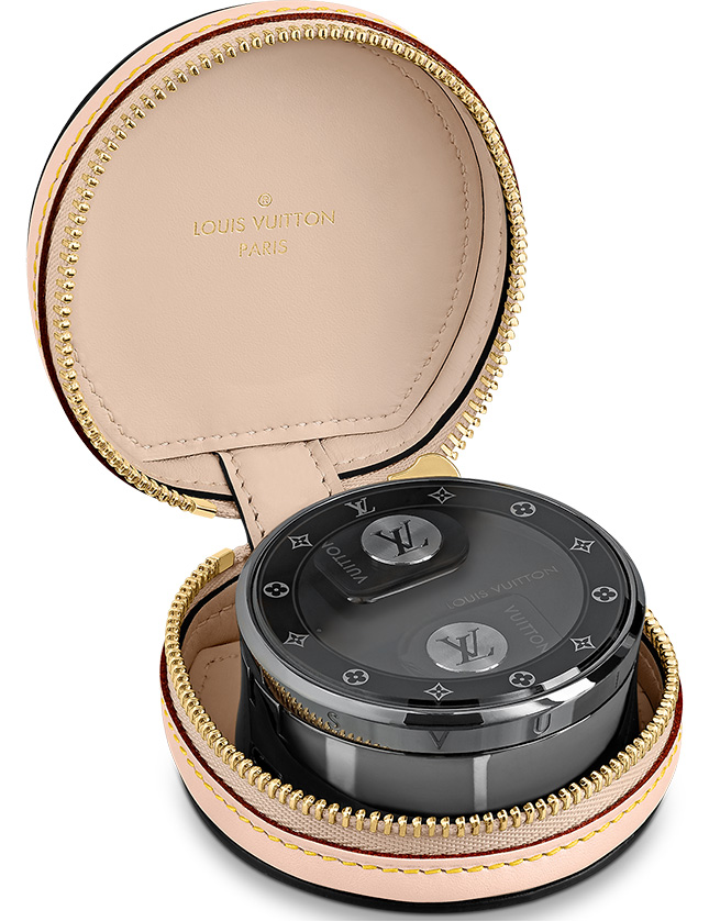 Louis Vuitton Horizon Wireless Earphones Case Monogram Eclipse Canvas -  Accessories