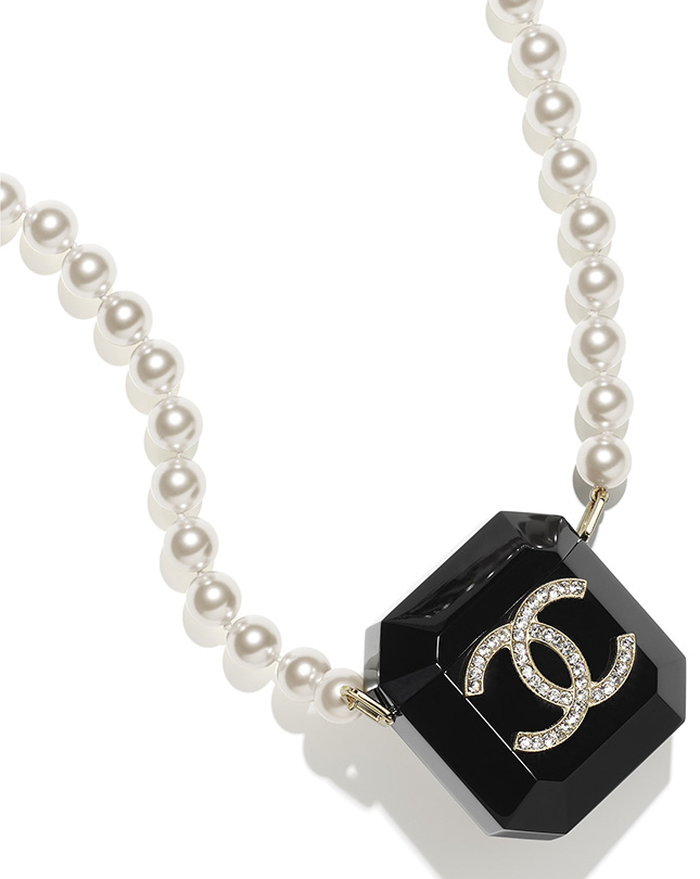 Chanel Airpods Pro Case Necklace