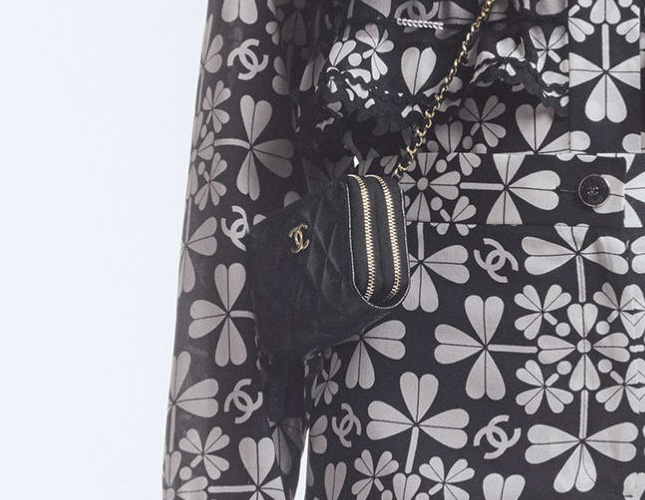 Chanel Coco CC Clutch With Chain | Bragmybag