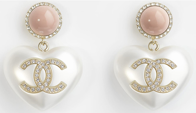 chanel heart pearl earring
