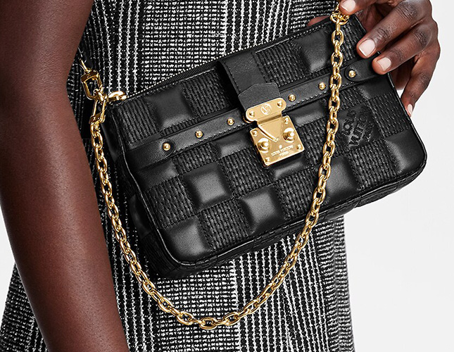 Louis Vuitton Troca mm Shoulder Bag - Black