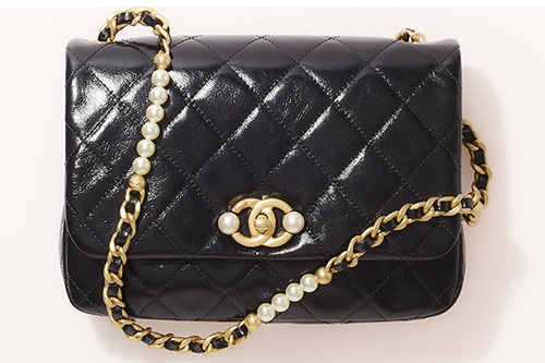 Chanel Flap Bag With Pearl CC And Chain thumb