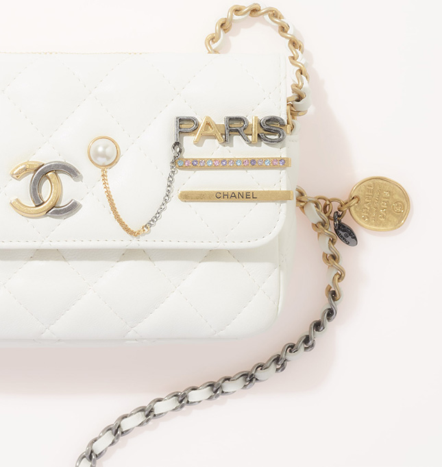 Chanel Pearl Strass Signature Flap Phone Holder