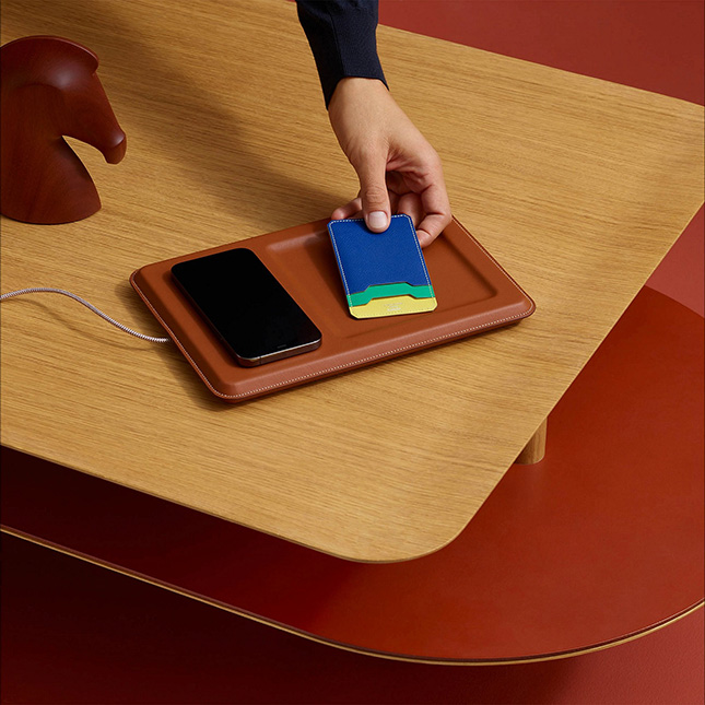 Hermes VoltH Wireless Charging Change Tray