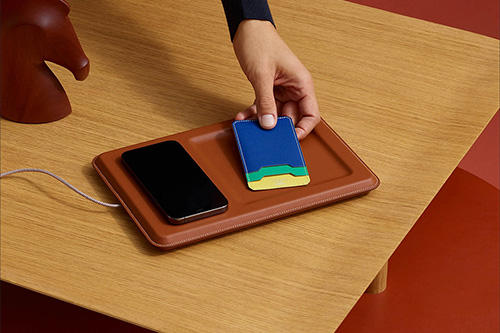 Hermes VoltH Wireless Charging Change Tray thumb