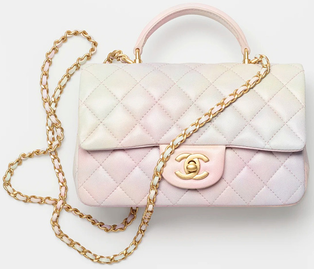 Chanel klassieke flaptas met handvat aan de bovenkant