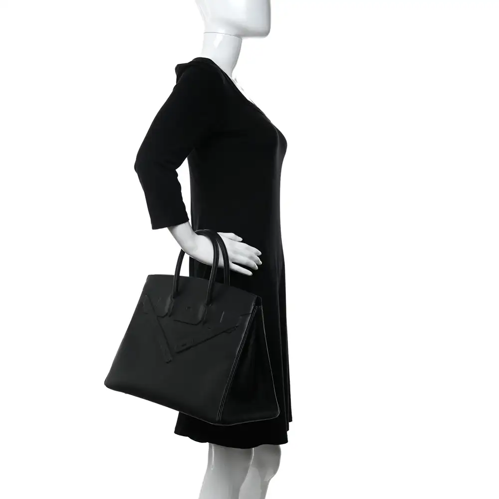 Hermes Birkin Shadow 35 Bag in Swift Black Model short