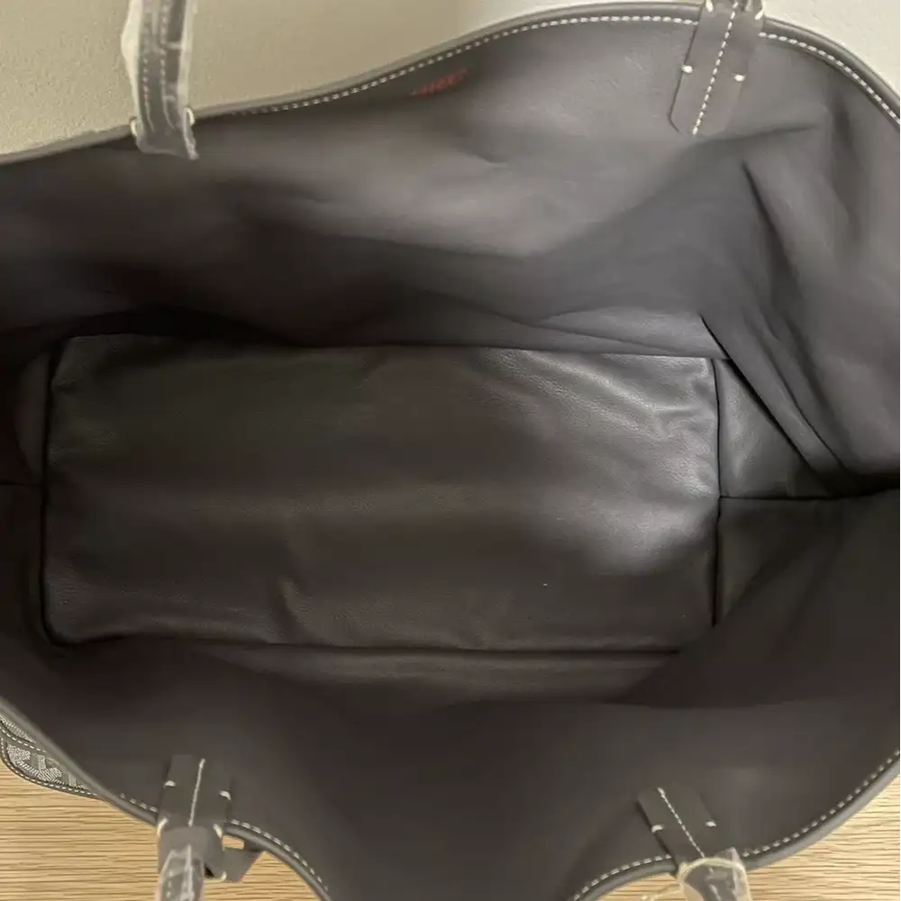 Goyard anjou gm bag Interior pockets 2