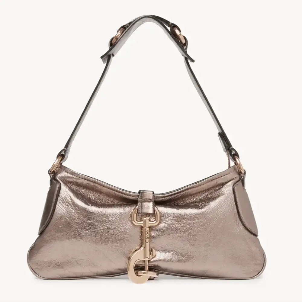 Chloe Kerala 25 Shoulder Bag In Metallised Leather Shiny Grey