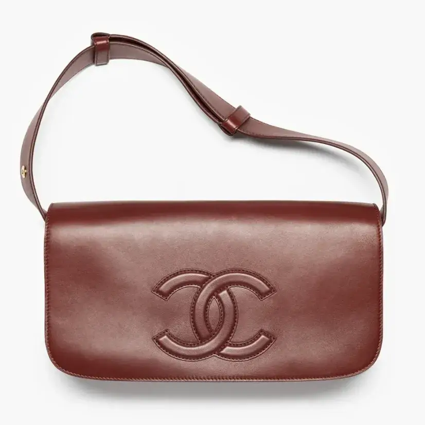 Chanel maxi messenger bag lambskin AS6221B24367U8375