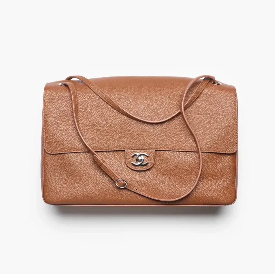 Chanel maxi flap bag grained calfskin silver metal AS6233B24008U8390