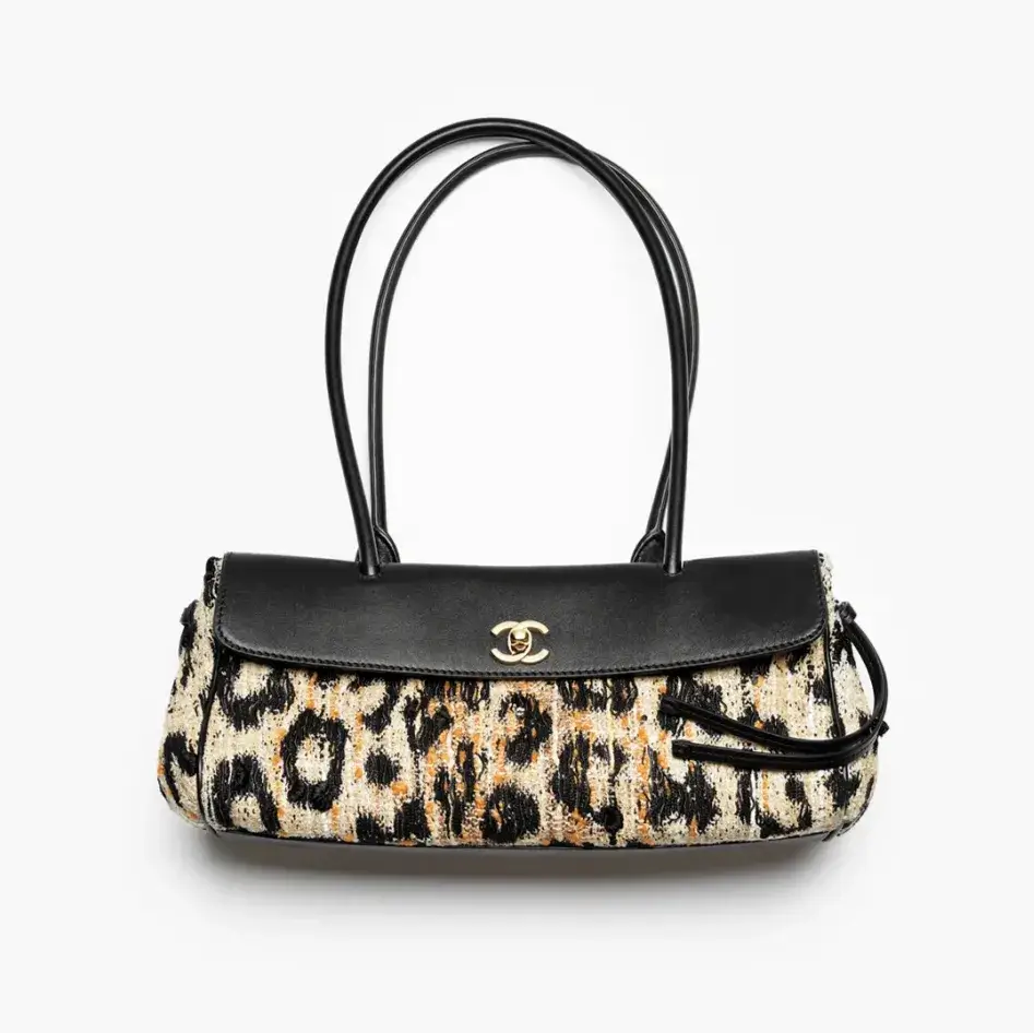 Chanel small tote tweed mixed fibers calfskin gold tone metal AS6288B25093UB372
