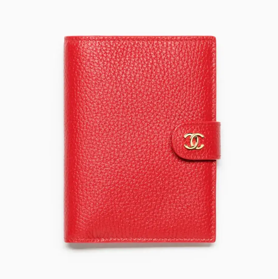 Chanel passport holder grained calfskin gold tone metal AP5454B24332UB663